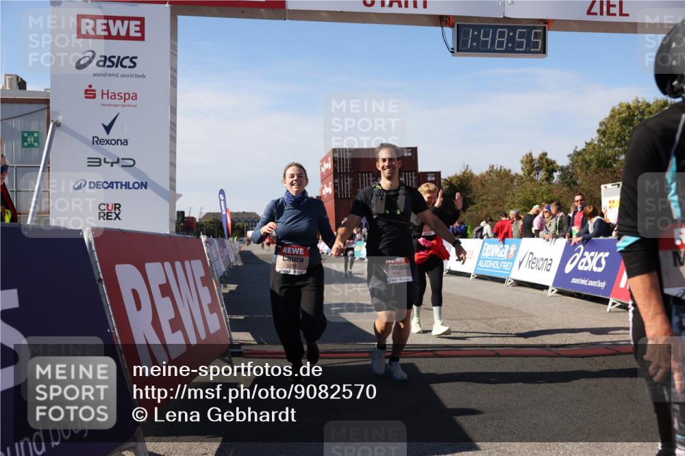 03.10.2025 - Köhlbrandbrückenlauf Lena Gebhardt http://msf.ph/oto/9082570 03.10.2025 13:48:55 Ziel 4157, 4273, 5216, 5497, 5581, 6096 meine-sportfotos.de