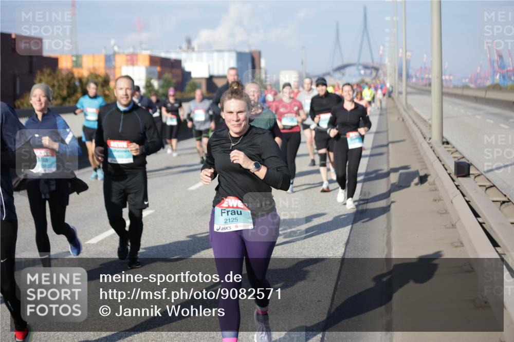 03.10.2025 - Köhlbrandbrückenlauf Jannik Wohlers http://msf.ph/oto/9082571 03.10.2025 10:05:41 Position 3 2125 meine-sportfotos.de