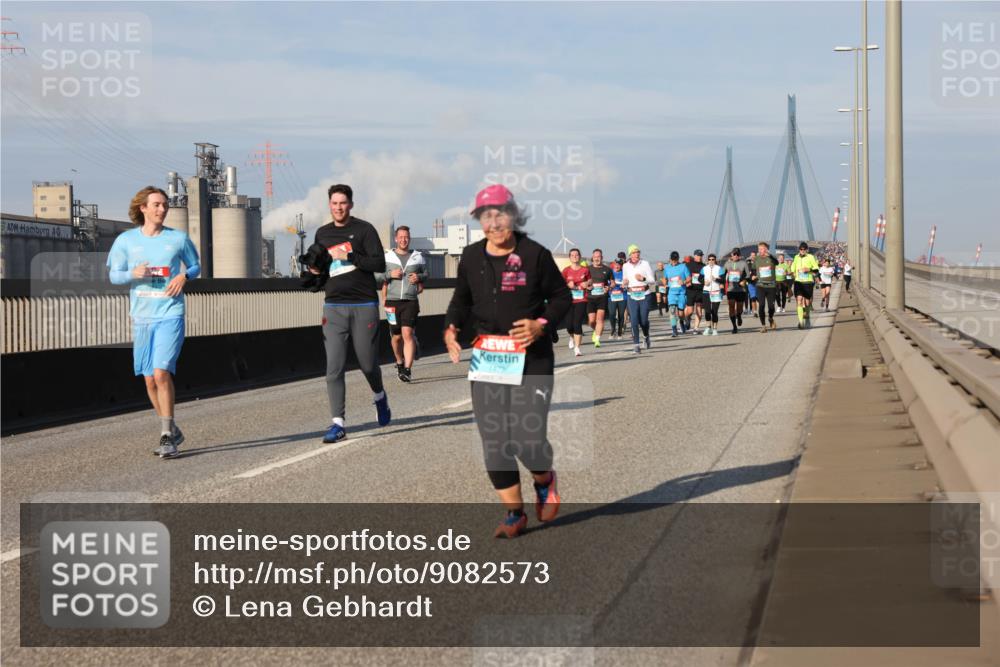 03.10.2025 - Köhlbrandbrückenlauf Lena Gebhardt http://msf.ph/oto/9082573 03.10.2025 10:04:36 Position 2 1472 meine-sportfotos.de