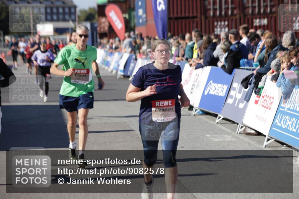 03.10.2025 - Köhlbrandbrückenlauf Jannik Wohlers http://msf.ph/oto/9082578 03.10.2025 13:18:15 Ziel 4472, 4473, 4581, 4600, 4620, 4661, 5209, 5379, 5454, 5691, 5816, 6001, 6310, 6326 meine-sportfotos.de