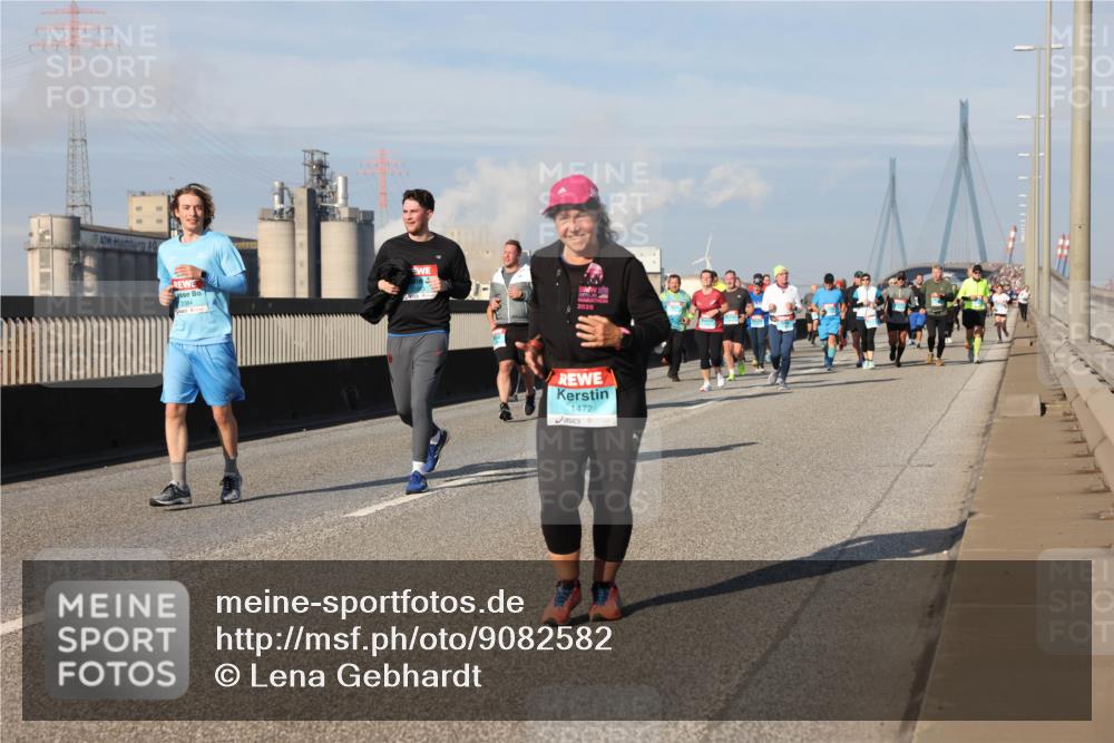 03.10.2025 - Köhlbrandbrückenlauf Lena Gebhardt http://msf.ph/oto/9082582 03.10.2025 10:04:37 Position 2 2384, 2025, 1472 meine-sportfotos.de