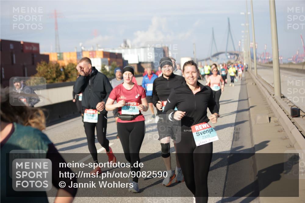 03.10.2025 - Köhlbrandbrückenlauf Jannik Wohlers http://msf.ph/oto/9082590 03.10.2025 10:05:44 Position 3 1951, 2303 meine-sportfotos.de
