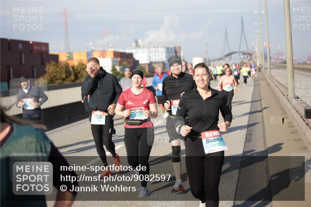 03.10.2025 - Köhlbrandbrückenlauf Jannik Wohlers http://msf.ph/oto/9082597 03.10.2025 10:05:44 Position 3 1951, 2303 meine-sportfotos.de