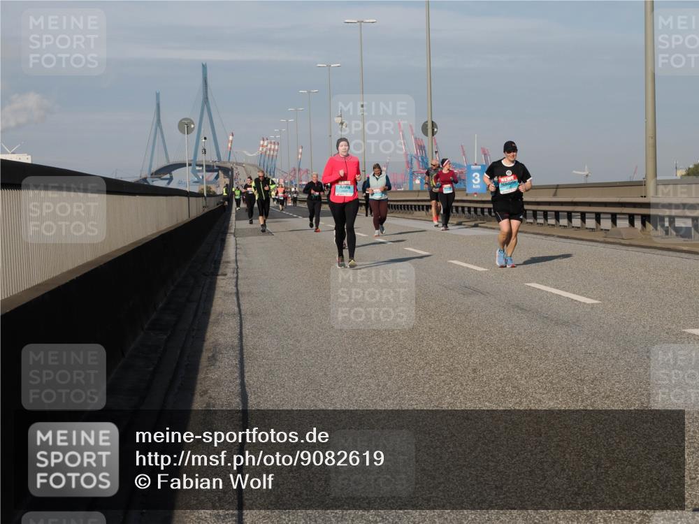 03.10.2025 - Köhlbrandbrückenlauf Fabian Wolf http://msf.ph/oto/9082619 03.10.2025 10:18:46 Position 3  meine-sportfotos.de