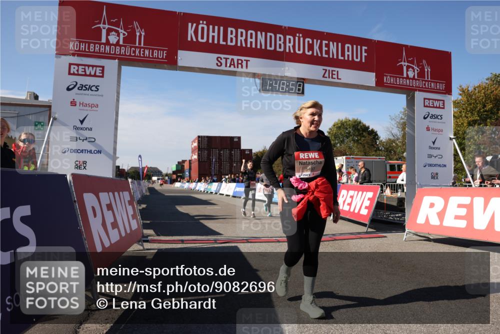 03.10.2025 - Köhlbrandbrückenlauf Lena Gebhardt http://msf.ph/oto/9082696 03.10.2025 13:48:58 Ziel 4157, 4273, 5216, 5497, 6096 meine-sportfotos.de