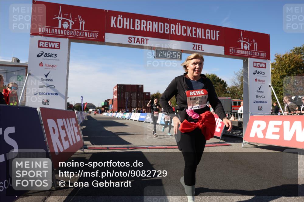 03.10.2025 - Köhlbrandbrückenlauf Lena Gebhardt http://msf.ph/oto/9082729 03.10.2025 13:48:58 Ziel 4157, 4273, 5216, 5497, 6096 meine-sportfotos.de