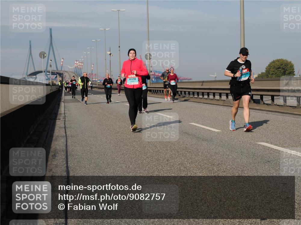 03.10.2025 - Köhlbrandbrückenlauf Fabian Wolf http://msf.ph/oto/9082757 03.10.2025 10:18:49 Position 3 2429 meine-sportfotos.de
