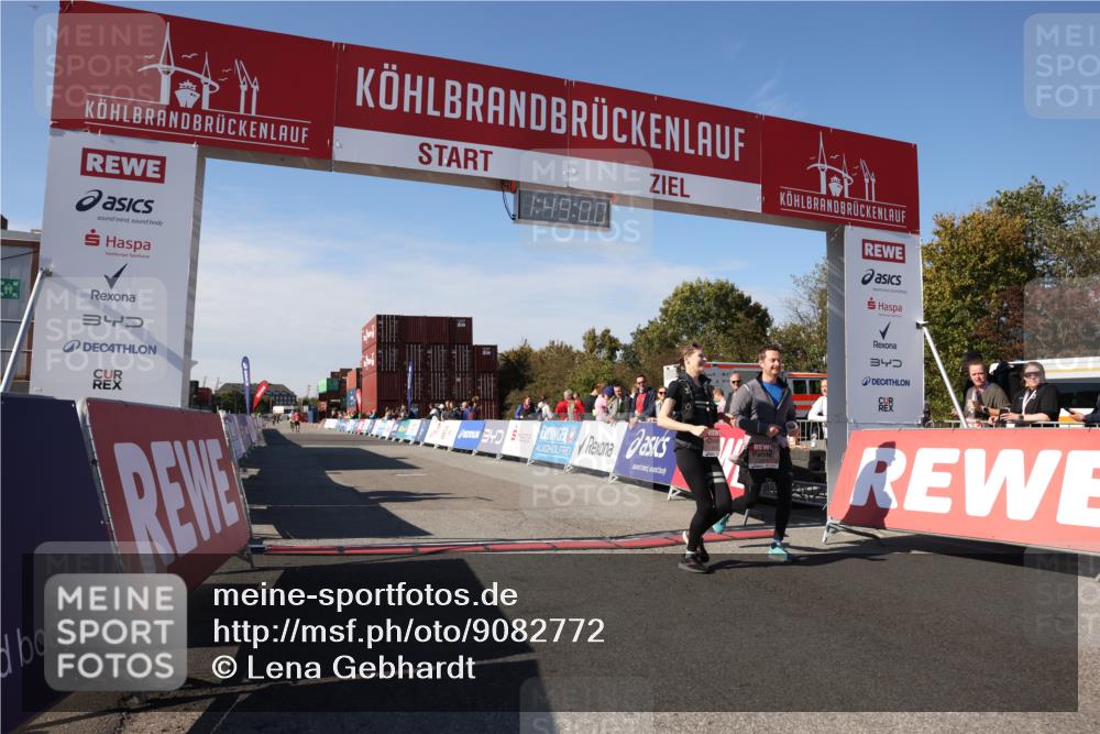 03.10.2025 - Köhlbrandbrückenlauf Lena Gebhardt http://msf.ph/oto/9082772 03.10.2025 13:49:00 Ziel 4157, 4273, 5216, 5497, 6096 meine-sportfotos.de