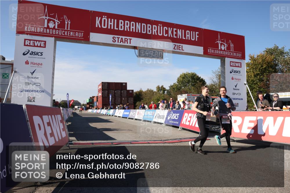 03.10.2025 - Köhlbrandbrückenlauf Lena Gebhardt http://msf.ph/oto/9082786 03.10.2025 13:49:00 Ziel 4157, 4273, 5216, 5497, 6096 meine-sportfotos.de