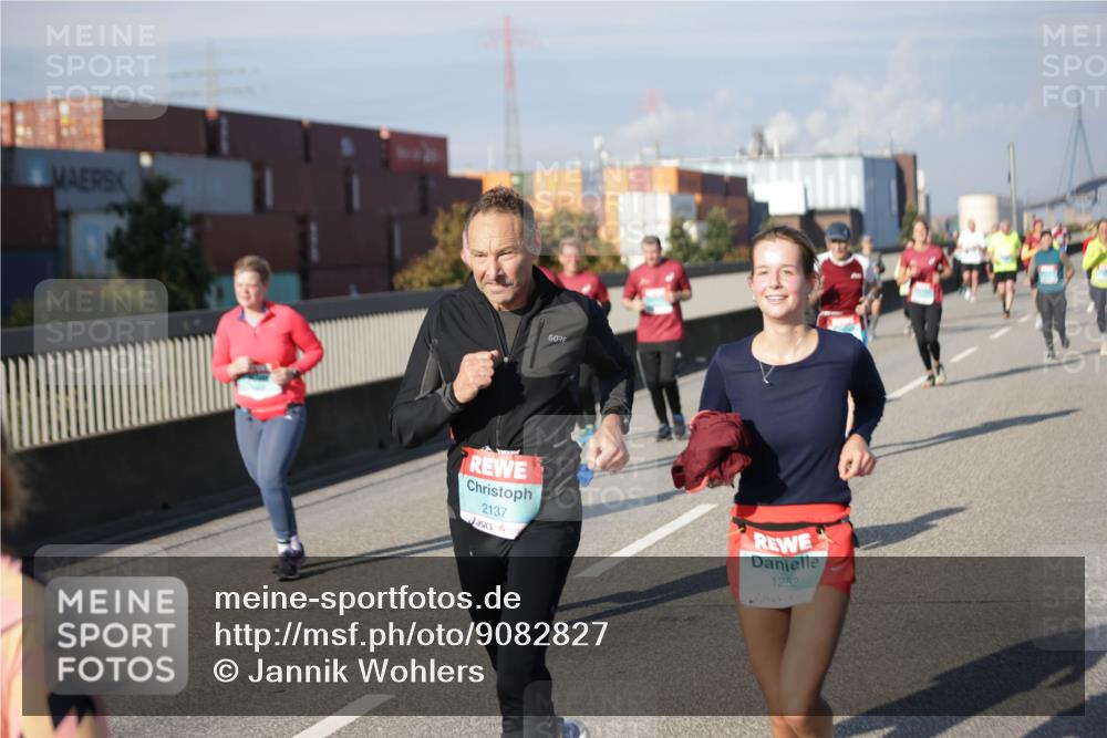 03.10.2025 - Köhlbrandbrückenlauf Jannik Wohlers http://msf.ph/oto/9082827 03.10.2025 10:05:50 Position 3 2137, 1252 meine-sportfotos.de
