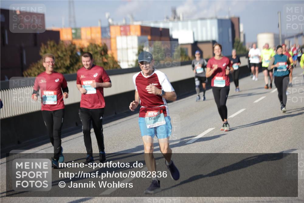 03.10.2025 - Köhlbrandbrückenlauf Jannik Wohlers http://msf.ph/oto/9082836 03.10.2025 10:05:52 Position 3 1984 meine-sportfotos.de