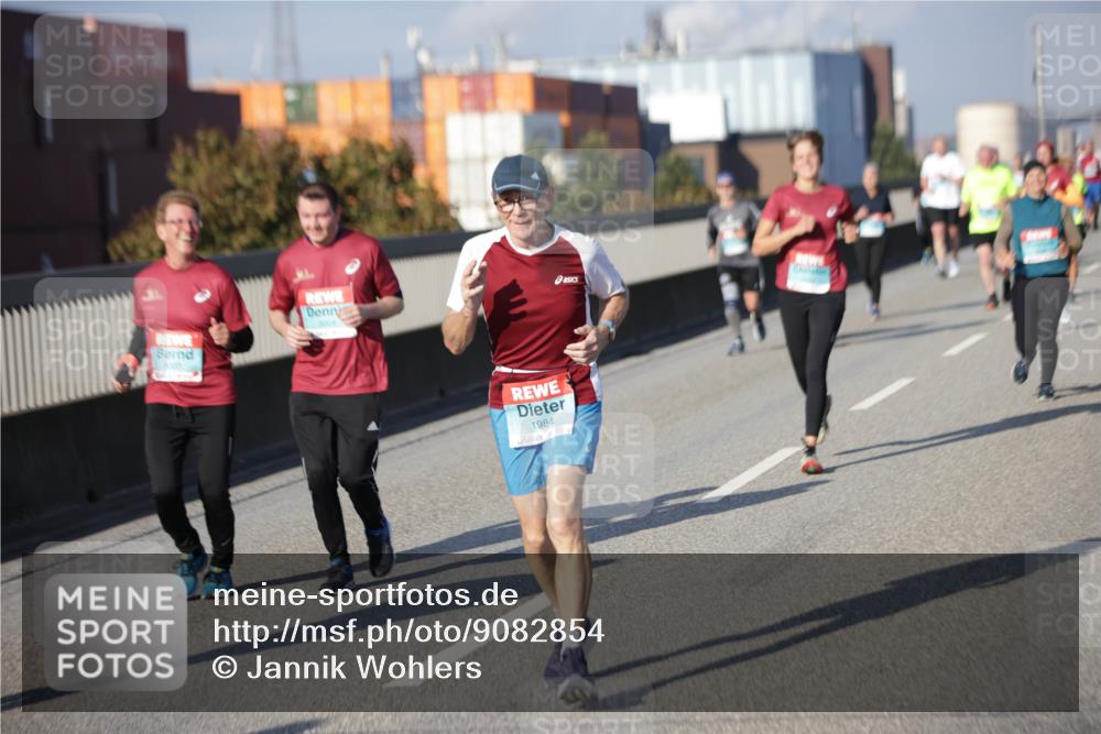 03.10.2025 - Köhlbrandbrückenlauf Jannik Wohlers http://msf.ph/oto/9082854 03.10.2025 10:05:52 Position 3 1984 meine-sportfotos.de