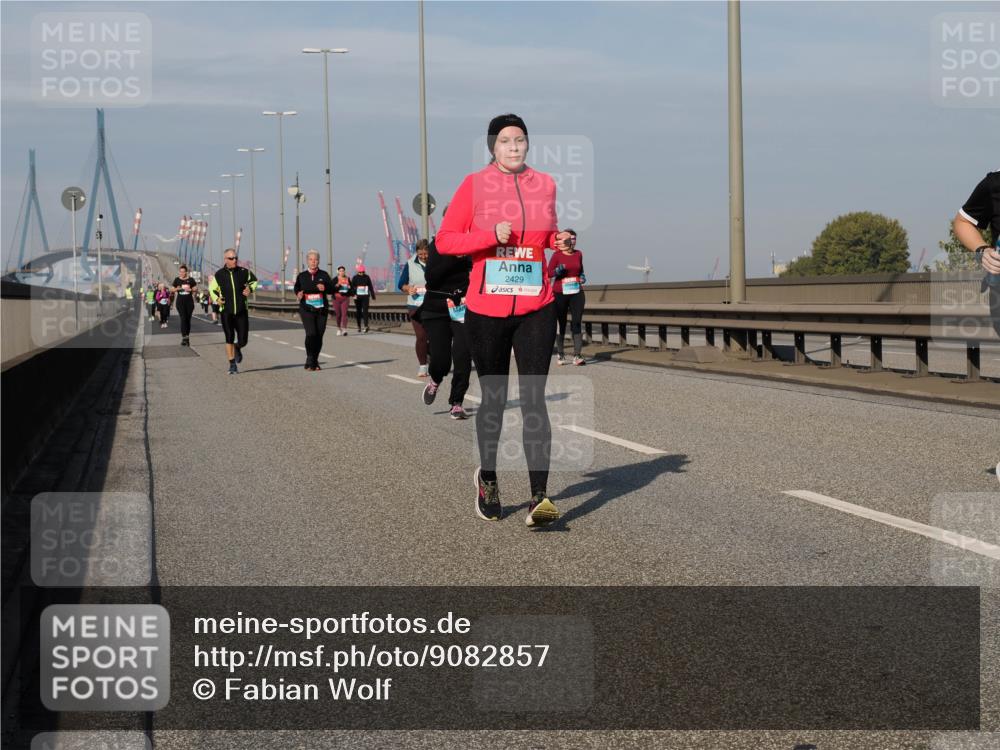 03.10.2025 - Köhlbrandbrückenlauf Fabian Wolf http://msf.ph/oto/9082857 03.10.2025 10:18:51 Position 3 2429 meine-sportfotos.de
