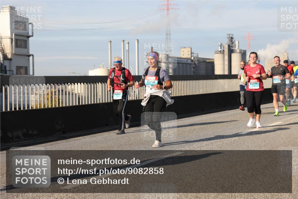 03.10.2025 - Köhlbrandbrückenlauf Lena Gebhardt http://msf.ph/oto/9082858 03.10.2025 10:04:42 Position 2 1592 meine-sportfotos.de