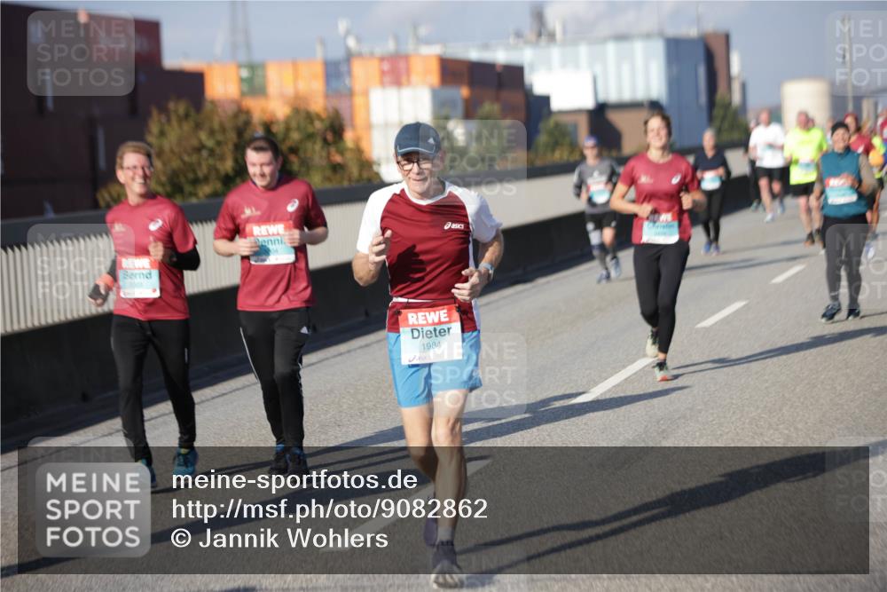 03.10.2025 - Köhlbrandbrückenlauf Jannik Wohlers http://msf.ph/oto/9082862 03.10.2025 10:05:52 Position 3 1984 meine-sportfotos.de