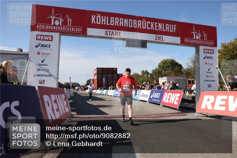 03.10.2025 - Köhlbrandbrückenlauf Lena Gebhardt http://msf.ph/oto/9082882 03.10.2025 13:49:22 Ziel 5736, 6102 meine-sportfotos.de