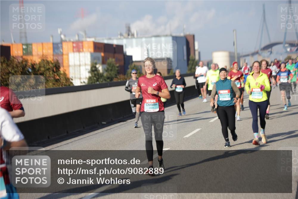 03.10.2025 - Köhlbrandbrückenlauf Jannik Wohlers http://msf.ph/oto/9082889 03.10.2025 10:05:53 Position 3 2439 meine-sportfotos.de