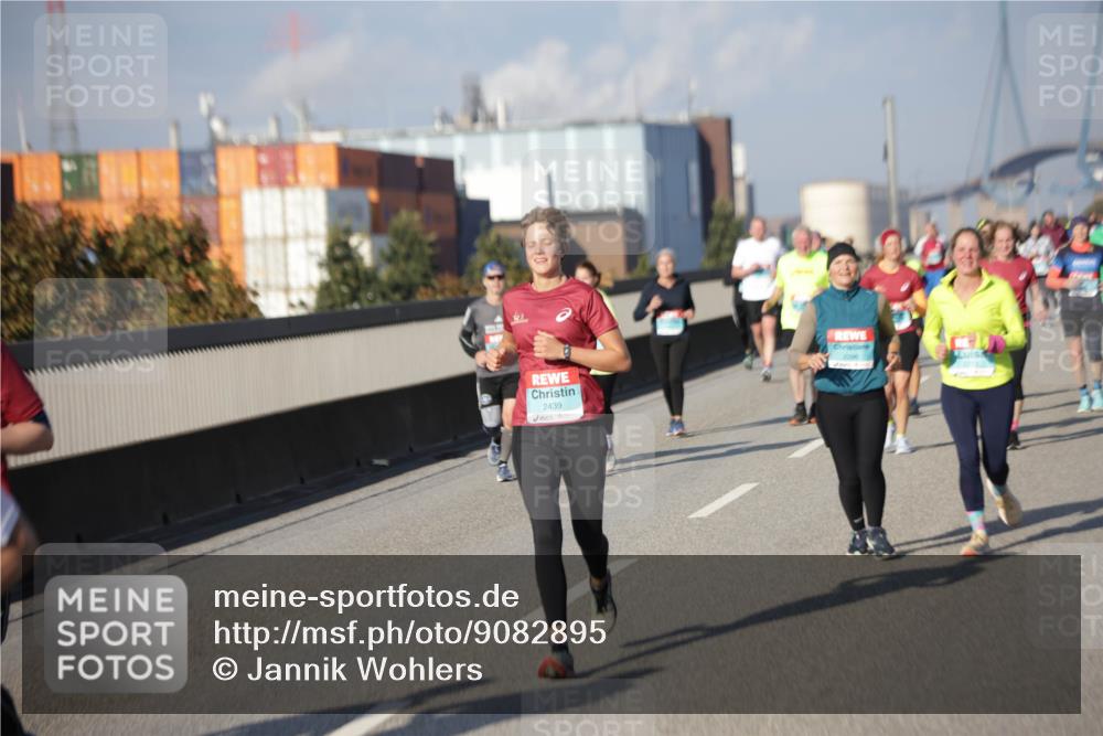 03.10.2025 - Köhlbrandbrückenlauf Jannik Wohlers http://msf.ph/oto/9082895 03.10.2025 10:05:53 Position 3 2439 meine-sportfotos.de