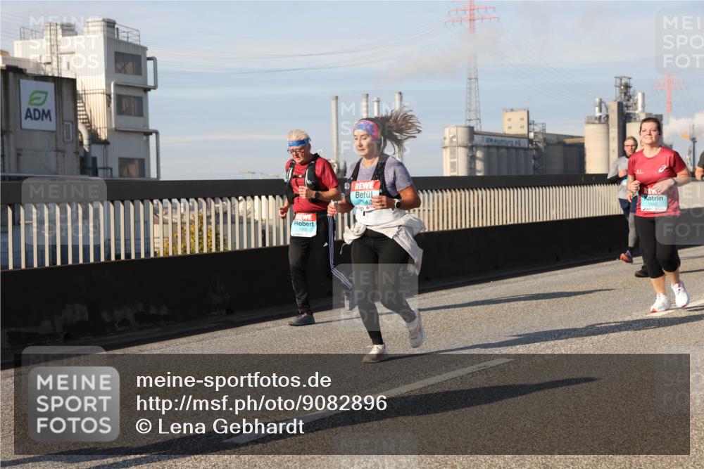 03.10.2025 - Köhlbrandbrückenlauf Lena Gebhardt http://msf.ph/oto/9082896 03.10.2025 10:04:43 Position 2 1930, 1592 meine-sportfotos.de