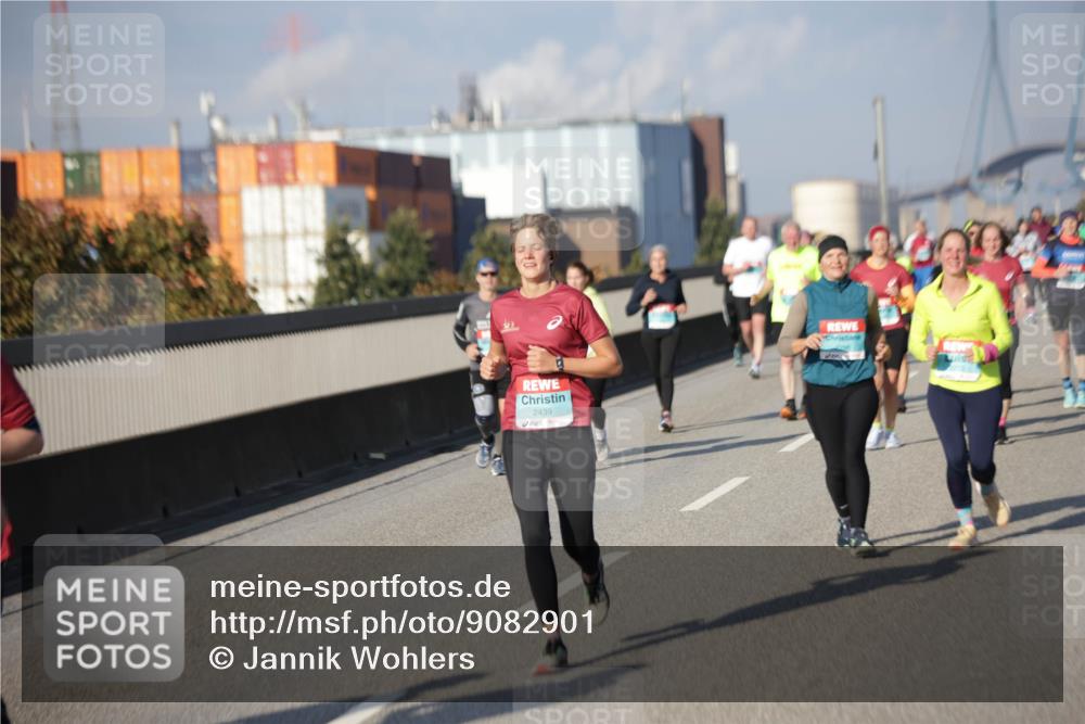 03.10.2025 - Köhlbrandbrückenlauf Jannik Wohlers http://msf.ph/oto/9082901 03.10.2025 10:05:53 Position 3 2439 meine-sportfotos.de