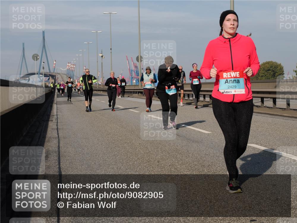 03.10.2025 - Köhlbrandbrückenlauf Fabian Wolf http://msf.ph/oto/9082905 03.10.2025 10:18:52 Position 3 2429 meine-sportfotos.de