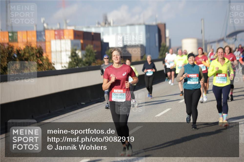 03.10.2025 - Köhlbrandbrückenlauf Jannik Wohlers http://msf.ph/oto/9082919 03.10.2025 10:05:53 Position 3 2439 meine-sportfotos.de