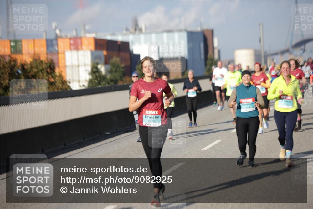 03.10.2025 - Köhlbrandbrückenlauf Jannik Wohlers http://msf.ph/oto/9082925 03.10.2025 10:05:53 Position 3 2439, 2296 meine-sportfotos.de