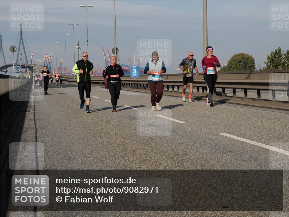 03.10.2025 - Köhlbrandbrückenlauf Fabian Wolf http://msf.ph/oto/9082971 03.10.2025 10:18:55 Position 3 3 meine-sportfotos.de