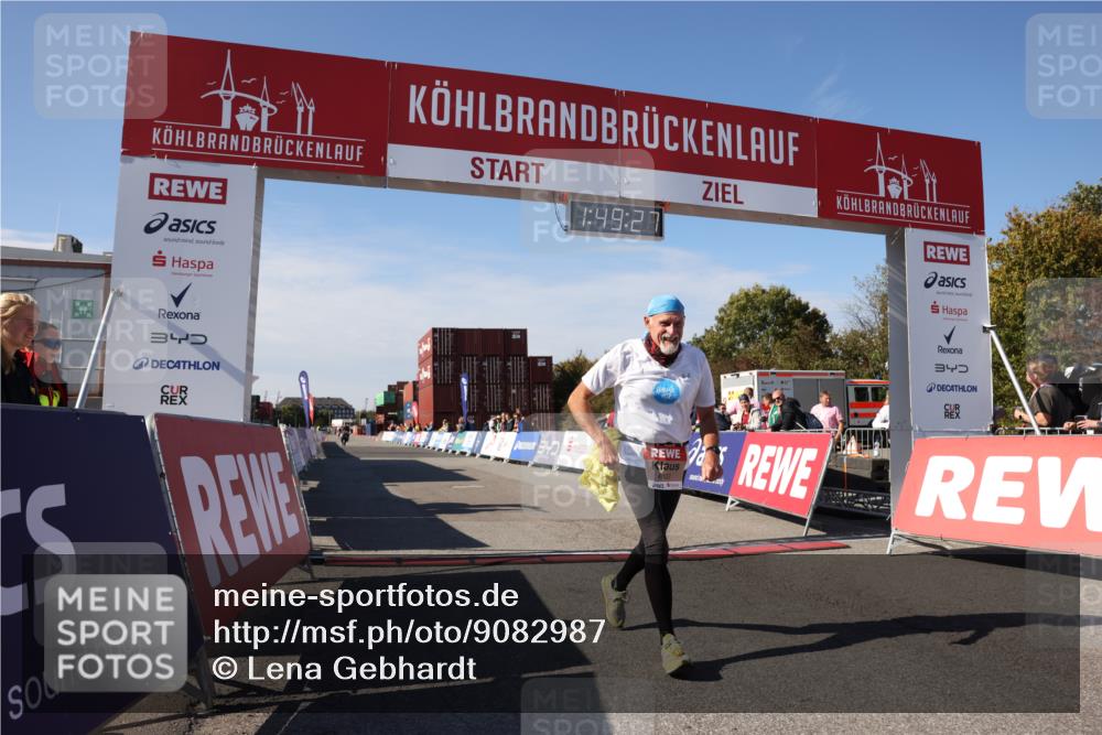 03.10.2025 - Köhlbrandbrückenlauf Lena Gebhardt http://msf.ph/oto/9082987 03.10.2025 13:49:27 Ziel 5736, 6102 meine-sportfotos.de