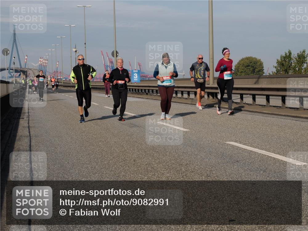 03.10.2025 - Köhlbrandbrückenlauf Fabian Wolf http://msf.ph/oto/9082991 03.10.2025 10:18:55 Position 3 3 meine-sportfotos.de