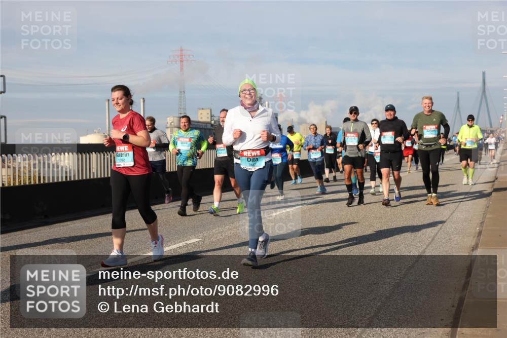 03.10.2025 - Köhlbrandbrückenlauf Lena Gebhardt http://msf.ph/oto/9082996 03.10.2025 10:04:45 Position 2 1592, 1847 meine-sportfotos.de
