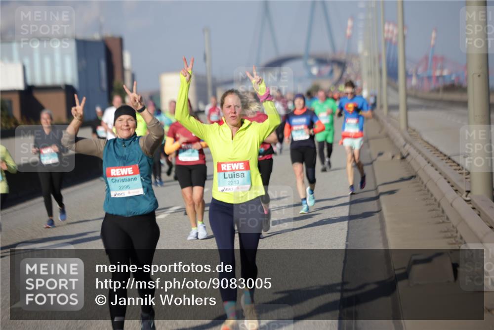 03.10.2025 - Köhlbrandbrückenlauf Jannik Wohlers http://msf.ph/oto/9083005 03.10.2025 10:05:55 Position 3 2296, 2213 meine-sportfotos.de