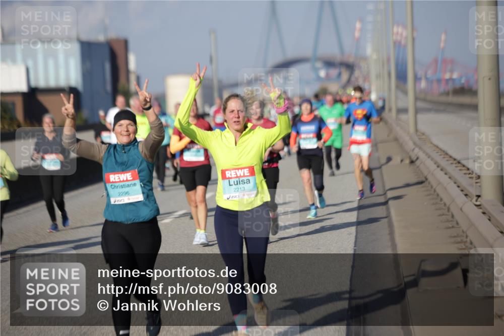 03.10.2025 - Köhlbrandbrückenlauf Jannik Wohlers http://msf.ph/oto/9083008 03.10.2025 10:05:55 Position 3 2296, 2213 meine-sportfotos.de