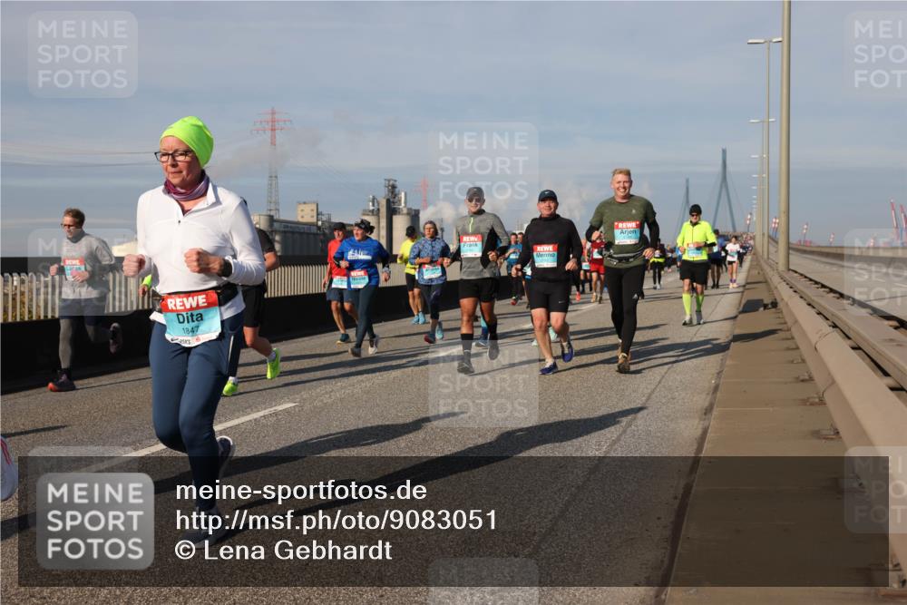 03.10.2025 - Köhlbrandbrückenlauf Lena Gebhardt http://msf.ph/oto/9083051 03.10.2025 10:04:45 Position 2 1847 meine-sportfotos.de