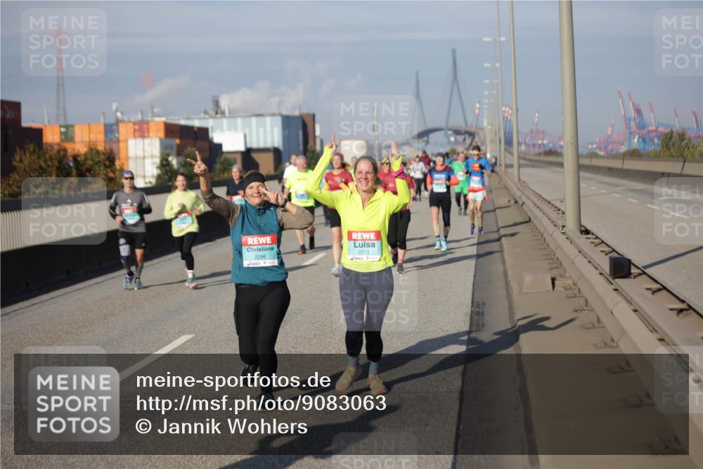 03.10.2025 - Köhlbrandbrückenlauf Jannik Wohlers http://msf.ph/oto/9083063 03.10.2025 10:05:56 Position 3 2296, 2213 meine-sportfotos.de
