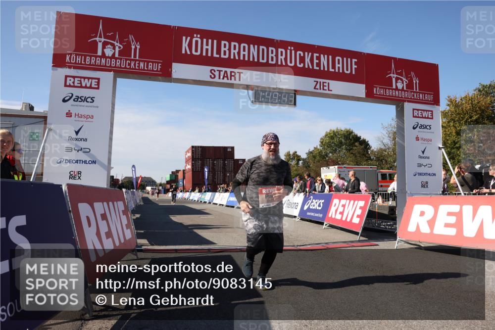 03.10.2025 - Köhlbrandbrückenlauf Lena Gebhardt http://msf.ph/oto/9083145 03.10.2025 13:49:43 Ziel 6123 meine-sportfotos.de