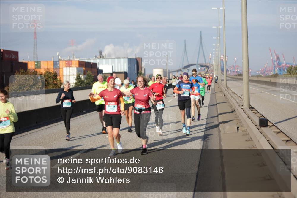 03.10.2025 - Köhlbrandbrückenlauf Jannik Wohlers http://msf.ph/oto/9083148 03.10.2025 10:05:59 Position 3 2169 meine-sportfotos.de