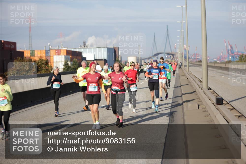 03.10.2025 - Köhlbrandbrückenlauf Jannik Wohlers http://msf.ph/oto/9083156 03.10.2025 10:05:59 Position 3 602 meine-sportfotos.de