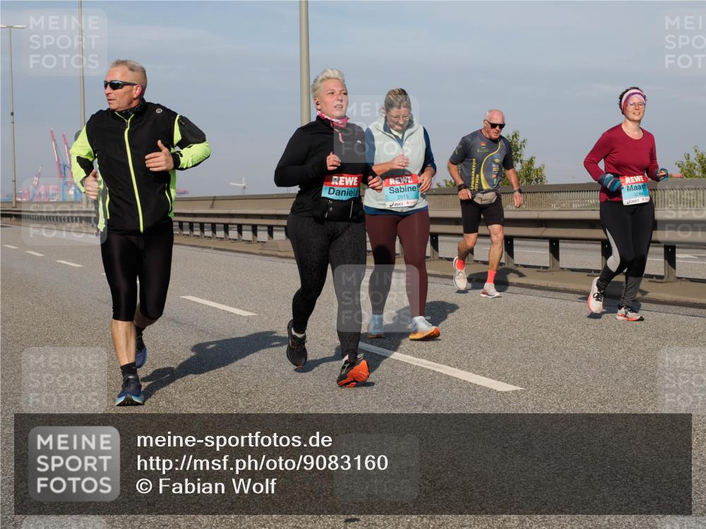 03.10.2025 - Köhlbrandbrückenlauf Fabian Wolf http://msf.ph/oto/9083160 03.10.2025 10:18:59 Position 3 2515, 3284 meine-sportfotos.de