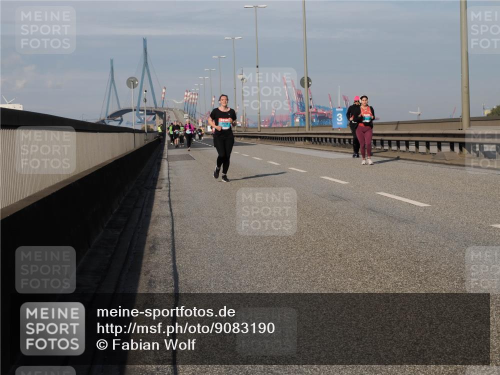03.10.2025 - Köhlbrandbrückenlauf Fabian Wolf http://msf.ph/oto/9083190 03.10.2025 10:19:02 Position 3  meine-sportfotos.de