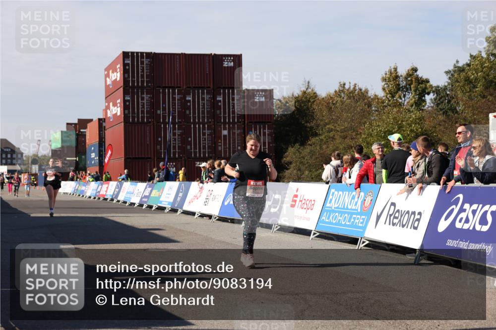 03.10.2025 - Köhlbrandbrückenlauf Lena Gebhardt http://msf.ph/oto/9083194 03.10.2025 13:49:50 Ziel 5316, 6123 meine-sportfotos.de