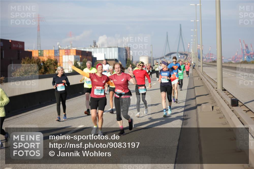 03.10.2025 - Köhlbrandbrückenlauf Jannik Wohlers http://msf.ph/oto/9083197 03.10.2025 10:06:00 Position 3 2169 meine-sportfotos.de