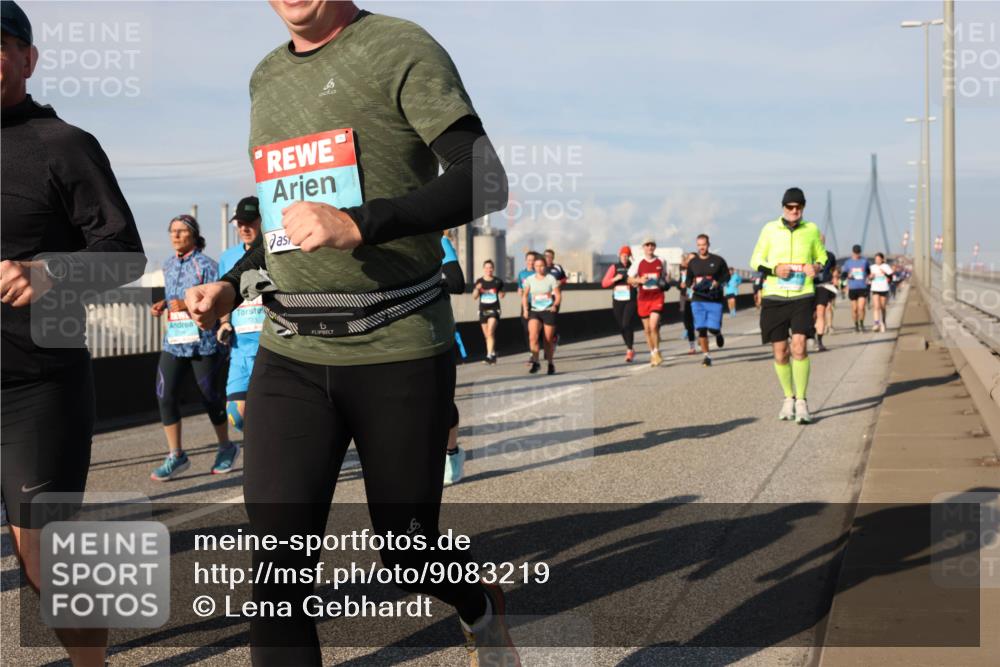 03.10.2025 - Köhlbrandbrückenlauf Lena Gebhardt http://msf.ph/oto/9083219 03.10.2025 10:04:48 Position 2 1703 meine-sportfotos.de