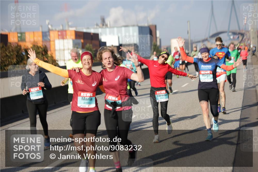 03.10.2025 - Köhlbrandbrückenlauf Jannik Wohlers http://msf.ph/oto/9083232 03.10.2025 10:06:00 Position 3 2103, 2169, 3597 meine-sportfotos.de