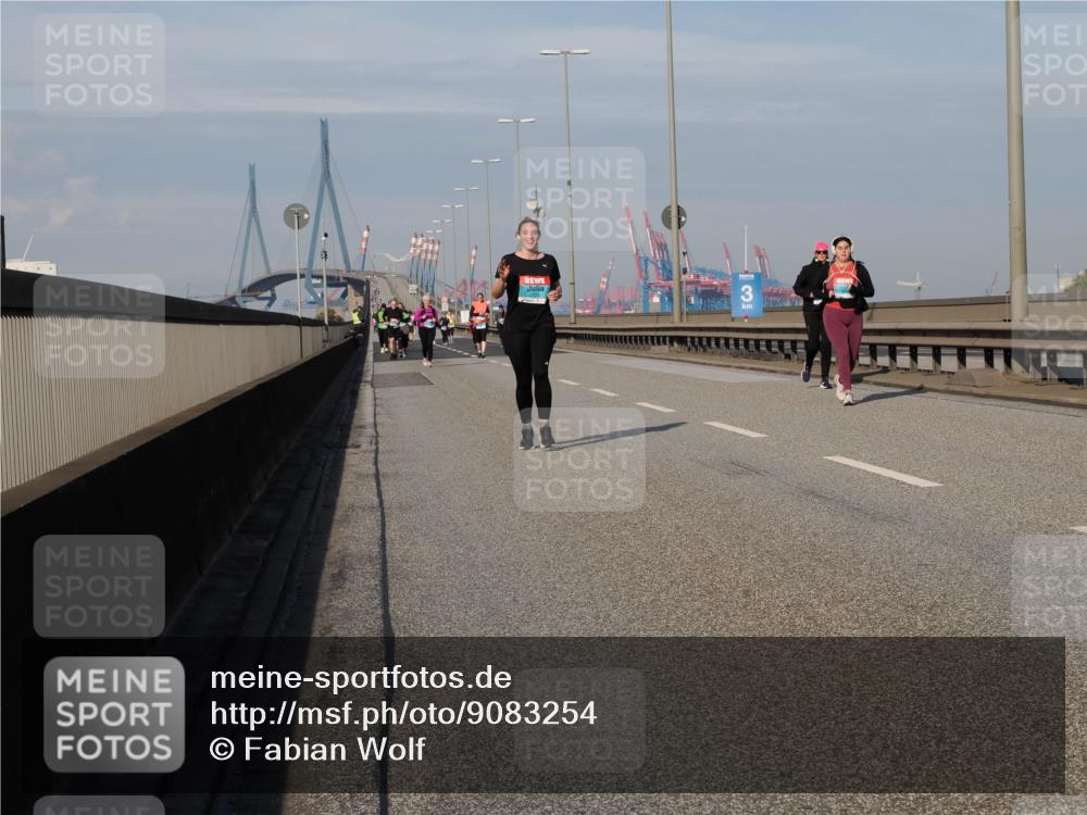03.10.2025 - Köhlbrandbrückenlauf Fabian Wolf http://msf.ph/oto/9083254 03.10.2025 10:19:04 Position 3  meine-sportfotos.de