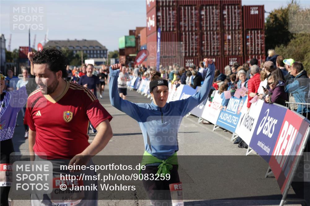 03.10.2025 - Köhlbrandbrückenlauf Jannik Wohlers http://msf.ph/oto/9083259 03.10.2025 13:18:22 Ziel 4280, 4341, 4472, 4473, 4560, 4581, 4600, 4760, 5192, 5379, 5440, 5454, 5691, 5722, 5816, 6001, 6310 meine-sportfotos.de