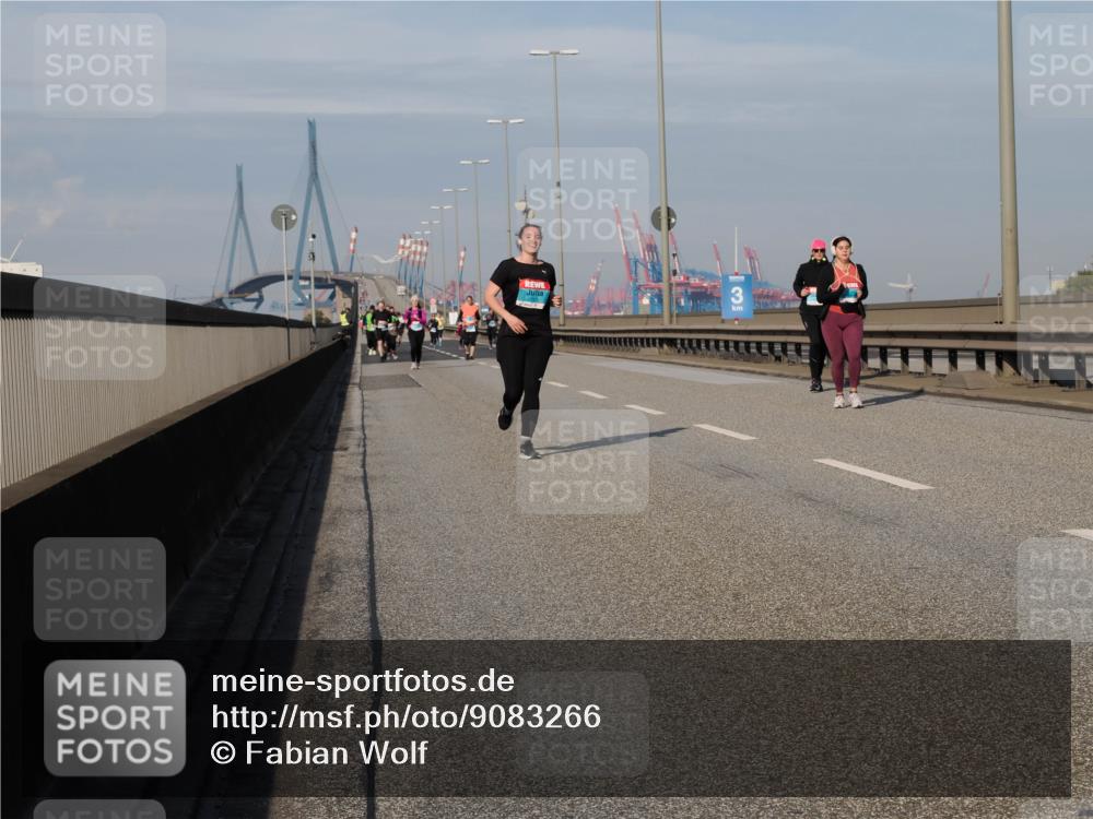 03.10.2025 - Köhlbrandbrückenlauf Fabian Wolf http://msf.ph/oto/9083266 03.10.2025 10:19:04 Position 3  meine-sportfotos.de