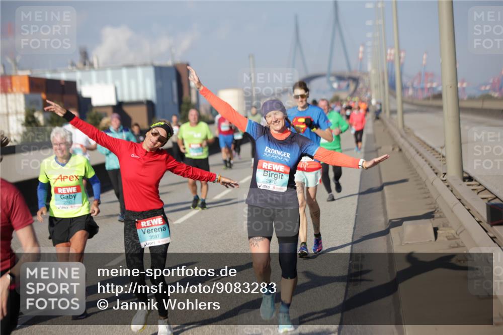 03.10.2025 - Köhlbrandbrückenlauf Jannik Wohlers http://msf.ph/oto/9083283 03.10.2025 10:06:02 Position 3 2742, 3597, 2970 meine-sportfotos.de