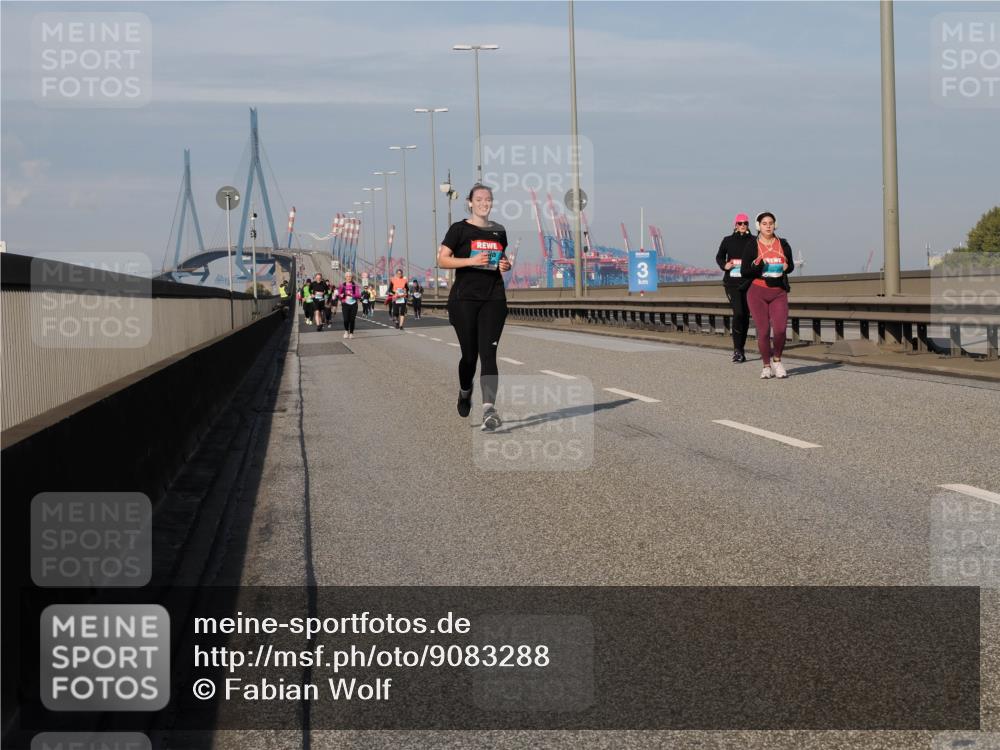 03.10.2025 - Köhlbrandbrückenlauf Fabian Wolf http://msf.ph/oto/9083288 03.10.2025 10:19:05 Position 3  meine-sportfotos.de