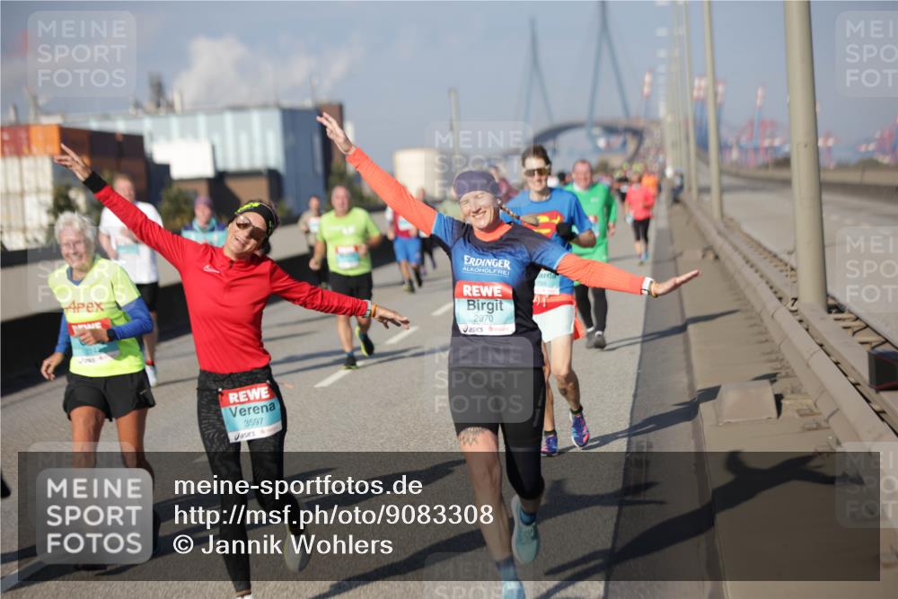 03.10.2025 - Köhlbrandbrückenlauf Jannik Wohlers http://msf.ph/oto/9083308 03.10.2025 10:06:02 Position 3 3597, 2970 meine-sportfotos.de